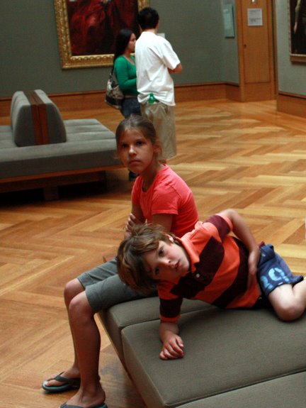 taking kids to a museum taking your kids to a museum