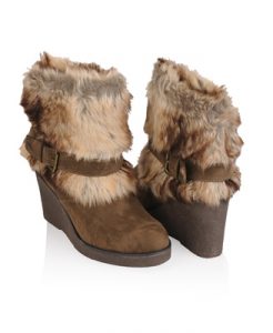 fur boots
